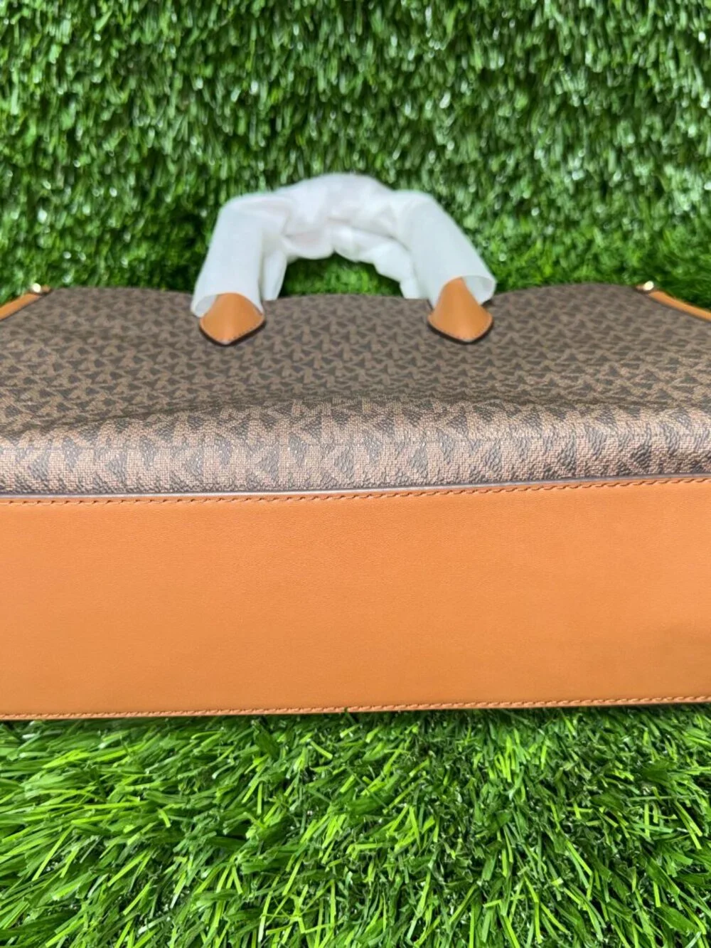 MICHAEL KORS WOMAN HAND BAG PURSE